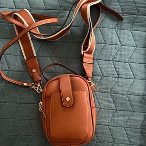 Elegant Tan Crossbody Bag